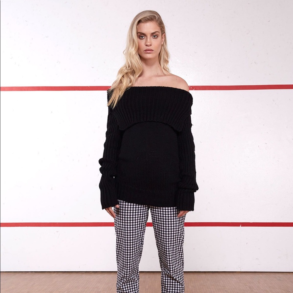 TeeInk Fisherman off shoulder knit Sweater XS NWT